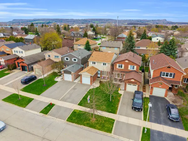 522 Roseheath DR, Milton, ON L9T 4V6