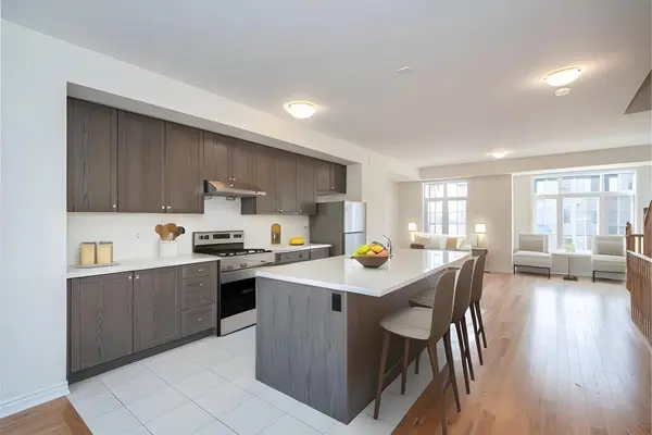 3 Petch AVE, Caledon, ON L4C 0Y9