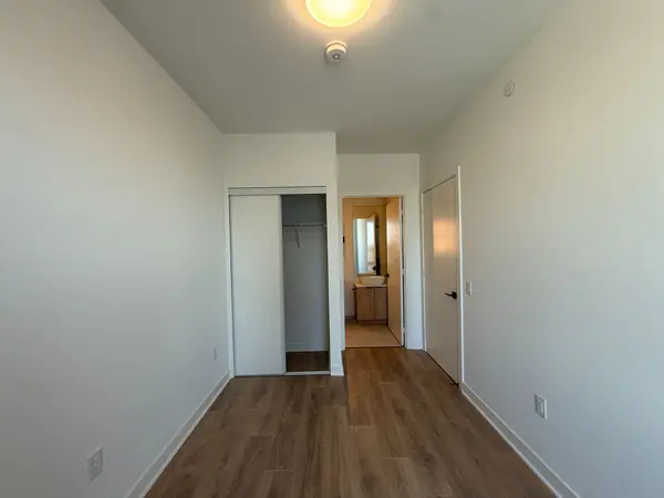 1185 Dupont ST #513, Toronto W02, ON M6H 0G5