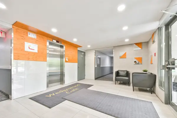 1455 Williamsport DR #112, Mississauga, ON L4X 2T5