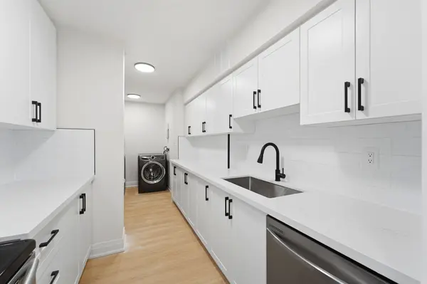 370 Dixon RD #1410, Toronto W09, ON M9R 1T2