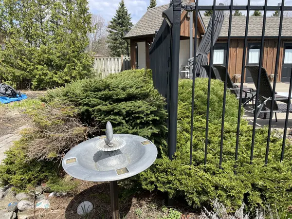 65 Hawthorne RD, Mono, ON L9W 6G7