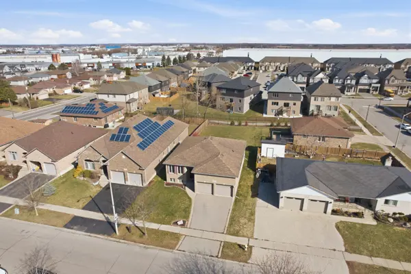 9 Pace AVE, Brantford, ON N3S 7V4