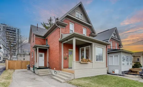 8 Spring ST E, Waterloo, ON N2J 2L8