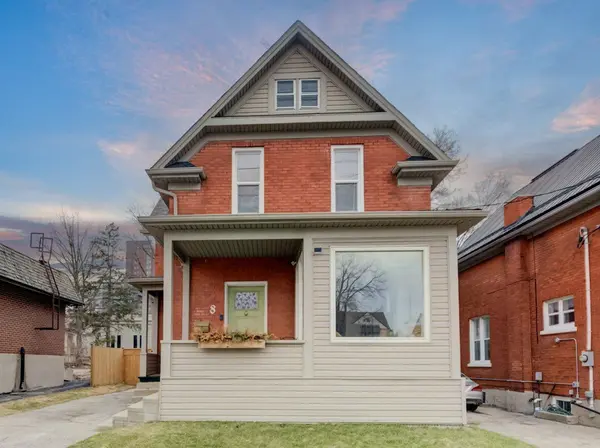 8 Spring ST E, Waterloo, ON N2J 2L8