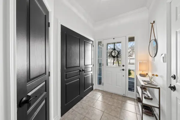 199 Golflinks DR, Barrhaven, ON K2J 5M8