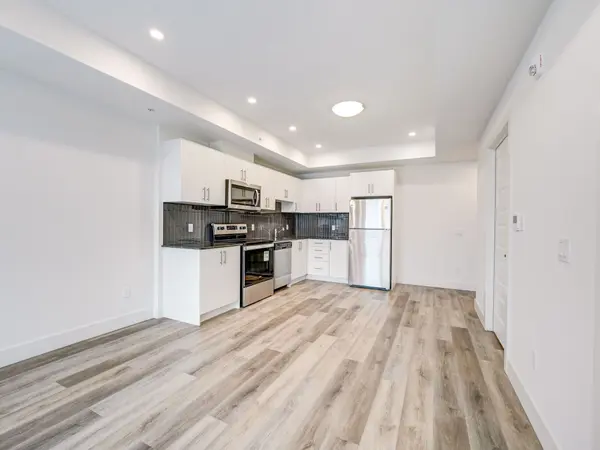 107 Rogers ST N #307, Waterloo, ON N2J 1A4