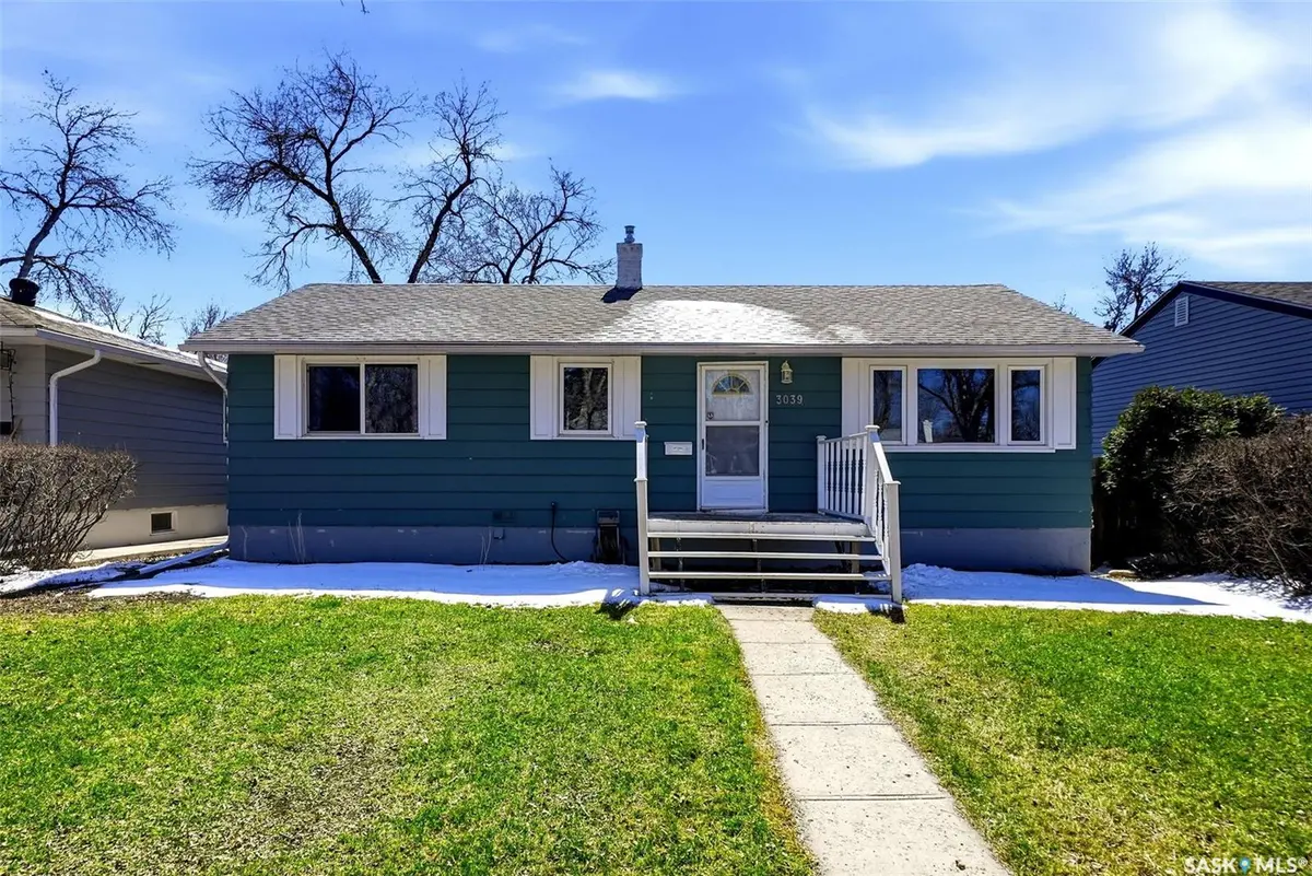 3039 Assiniboine AVENUE, Regina, SK S4S 1E2