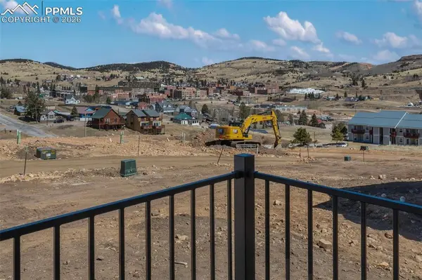 207 W Womack AVE, Cripple Creek, CO 80813
