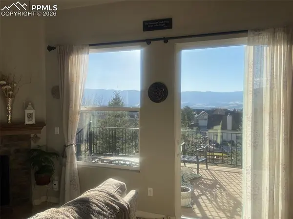 15834 Kansas Pacific CT, Monument, CO 80132