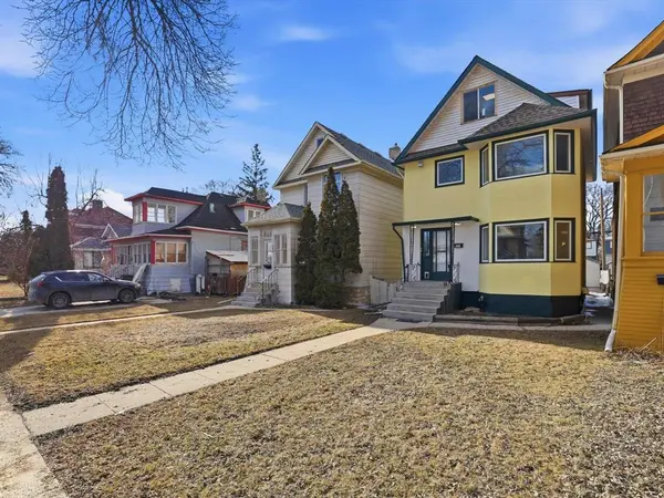 587 Jubilee AVE, Winnipeg, MB R3L 1P4