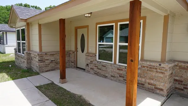 800 Hemlock Drive, West Tawakoni, TX 75474