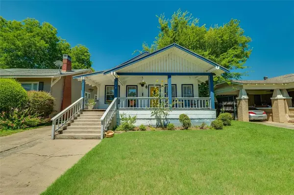 1716 Thomas Place, Fort Worth, TX 76107