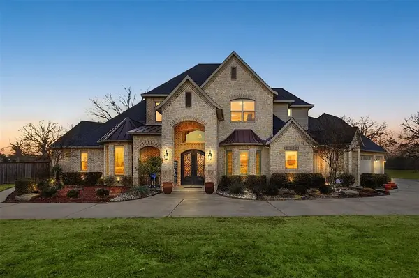 3000 Winding Oaks Circle,  Kaufman,  TX 75142