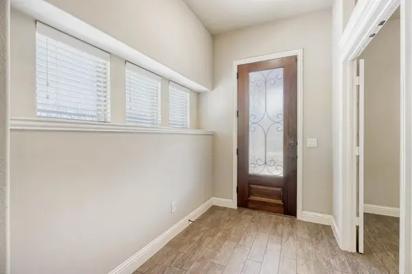 1621 Bull Street, Aubrey, TX 76227