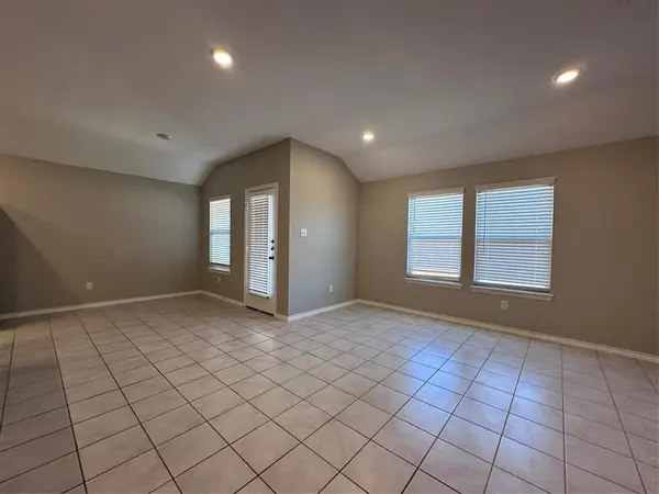 1710 Yale Street, Farmersville, TX 75442