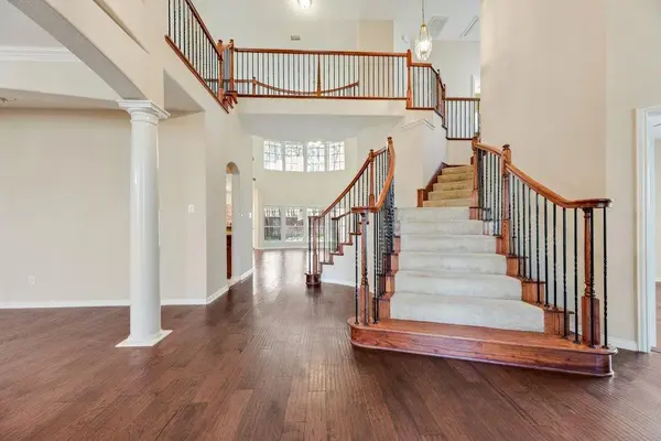 647 Royalwood Court, Grand Prairie, TX 75052