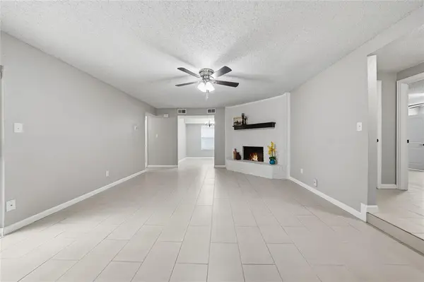 4723 Crest Drive, Arlington, TX 76017