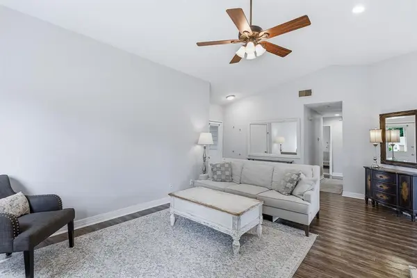 1814 Leafwood Court, Grapevine, TX 76051