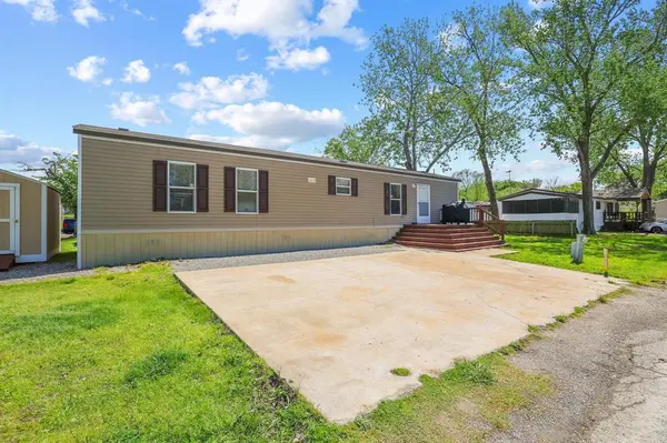 110 Knollwood Drive, Knollwood, TX 75092