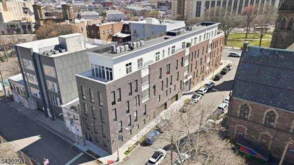 21 Lincoln Park #101, Newark City, NJ 07102