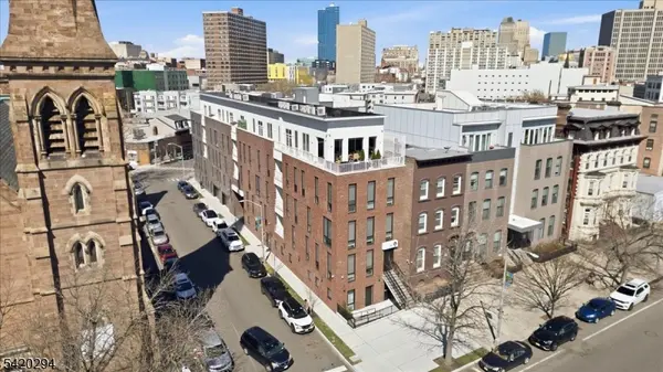 21 Lincoln Park #101, Newark City, NJ 07102