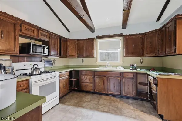 100 Old Croton Rd, Raritan Twp., NJ 08822