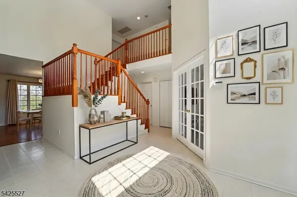 53 Ridge Dr, Montville Twp., NJ 07045