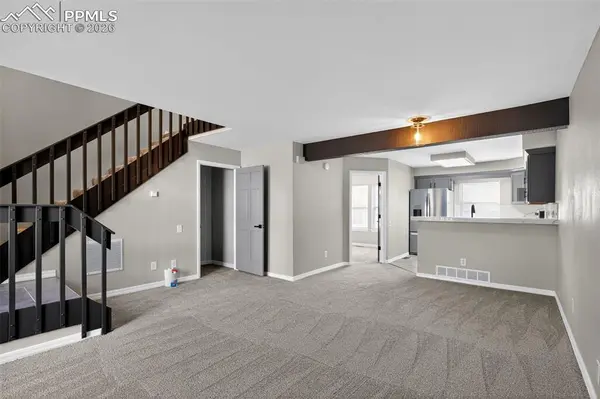 2609 Hatch CIR, Colorado Springs, CO 80918