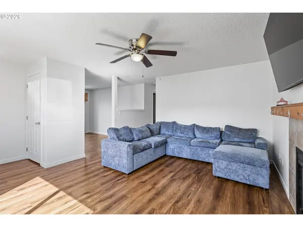 2211 23RD AVE, Forest Grove, OR 97116