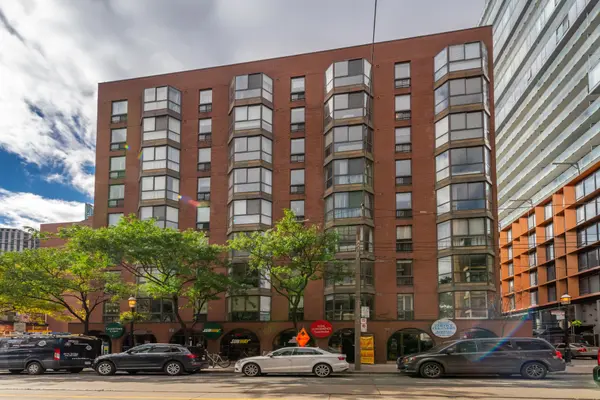 30 Church ST #905, Toronto C08, ON M5E 1S7