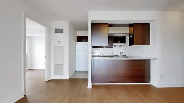 70 Town Centre CT #1002, Toronto E09, ON M1P 0B2