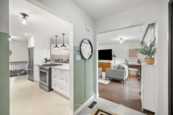 42 Mitchell AVE, New Tecumseth, ON L9R 1C2