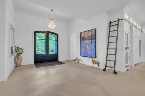 7 Apto CT, Springwater, ON L0L 2K0