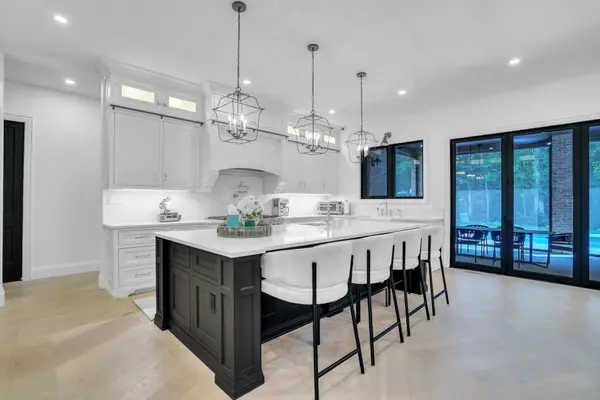 7 Apto CT, Springwater, ON L0L 2K0