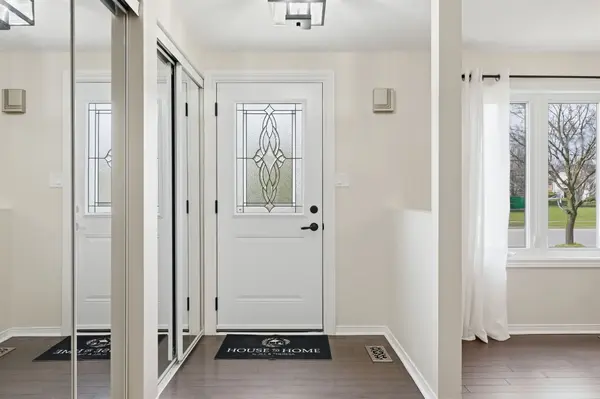 130 Athabaska RD, Barrie, ON L4N 8E5