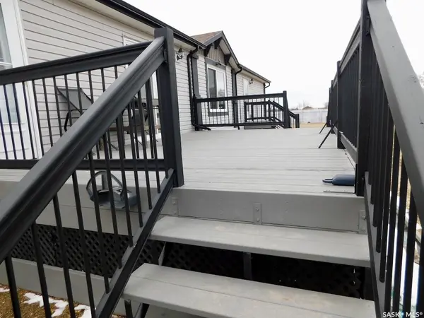 7-9 Allard BAY, Gravelbourg, SK S0H 1X0