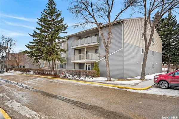 1121 McKercher DRIVE #105H, Saskatoon, SK S7H 5B8