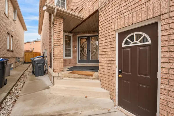 77 Tumbleweed TRL, Brampton, ON L6Y 4Z9