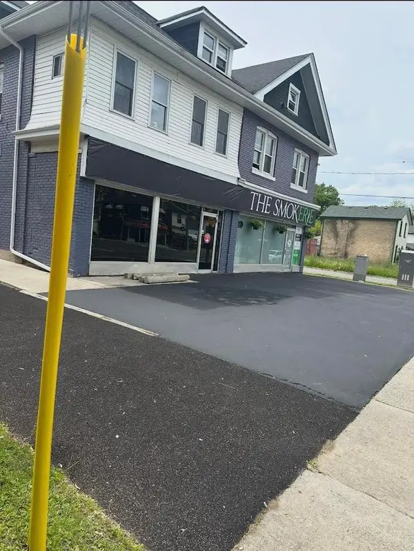 131-133 Erie AVE, Brantford, ON N3S 2G4