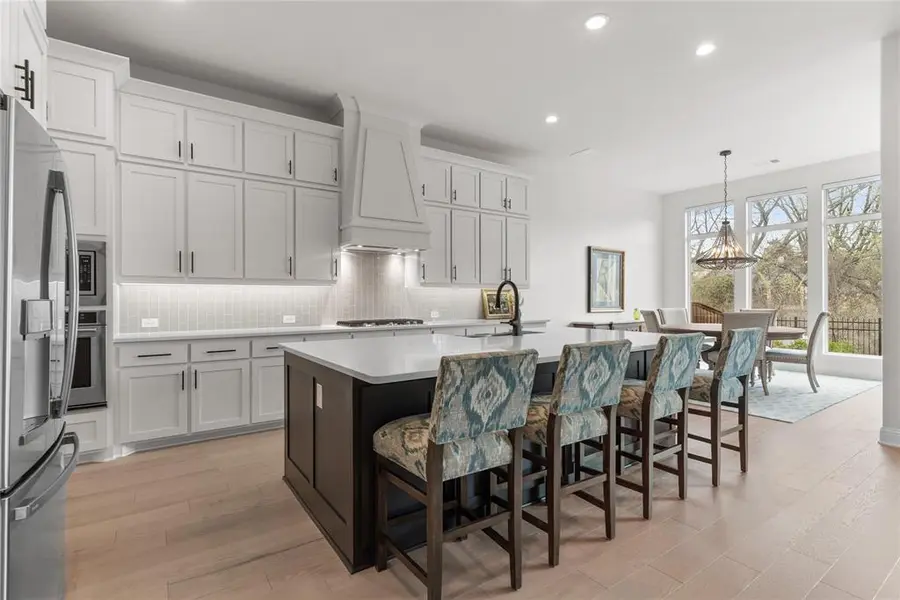 400 Fema Valle Drive, Mckinney, TX 75071