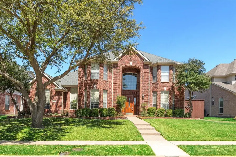 3825 Brookfield Drive, Plano, TX 75025