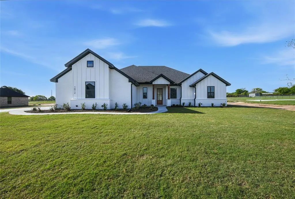 1012 Katie Court, Reno, TX 76020