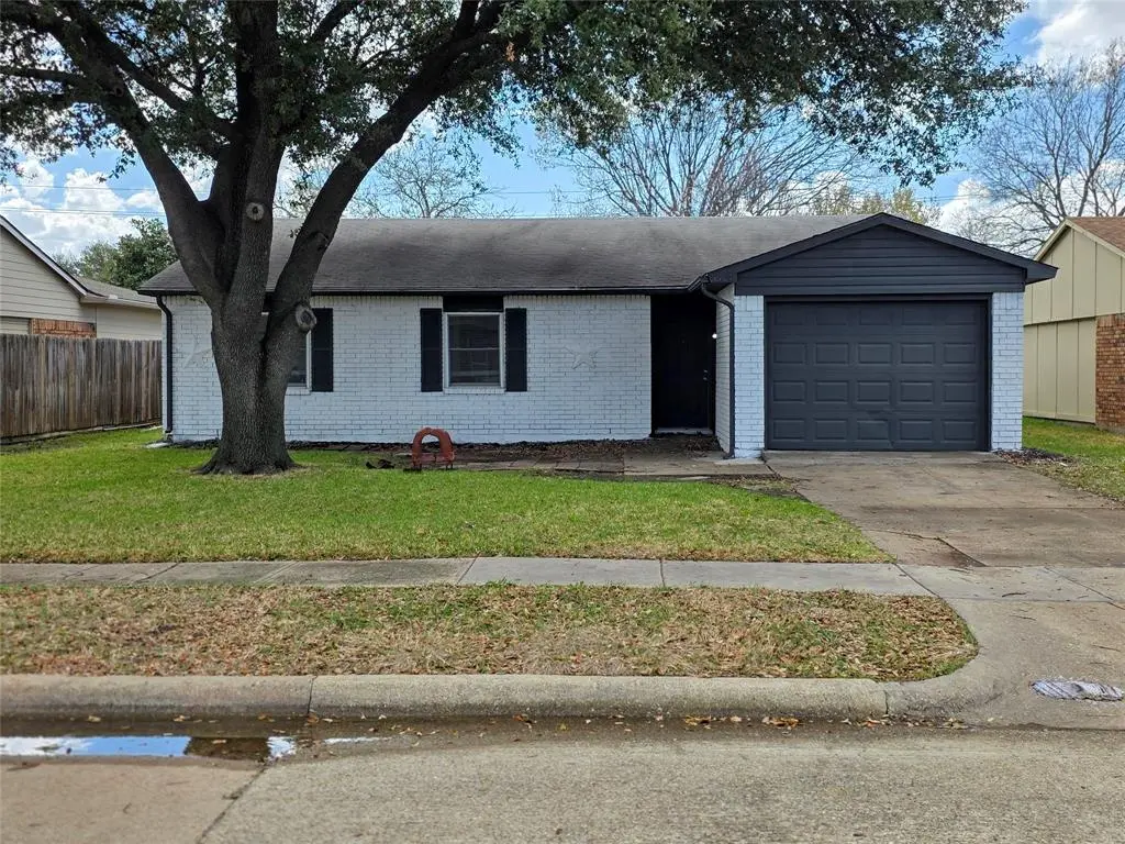 5304 Baker Drive, The Colony, TX 75056