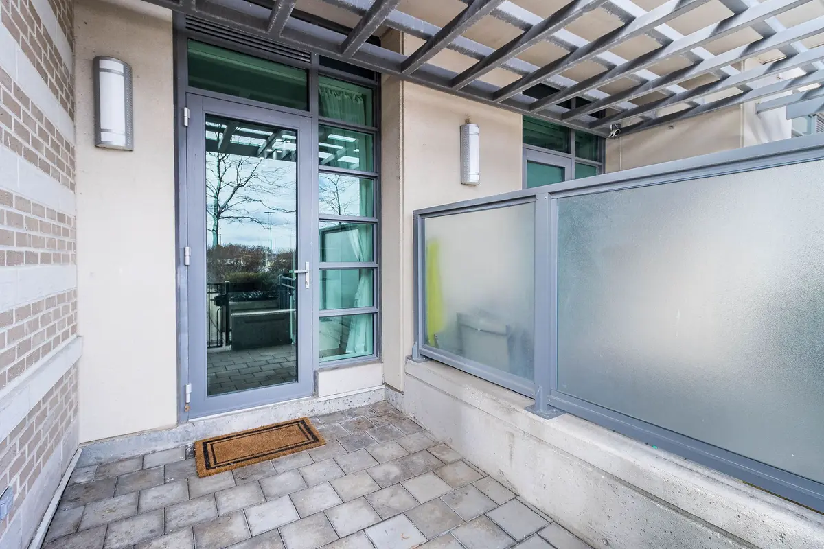 205 Sherway Gardens RD #111, Toronto W08, ON M9C 0A5