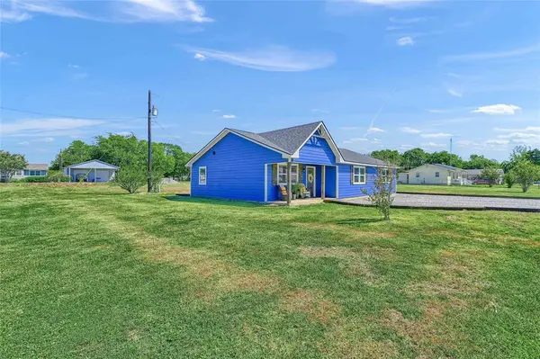 61 Lee Boulevard, Pottsboro, TX 75076