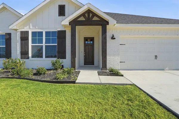 11712 Blackfoot Court, Godley, TX 76044