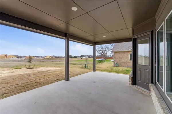 428 Guadeloupe Lane, Springtown, TX 76082