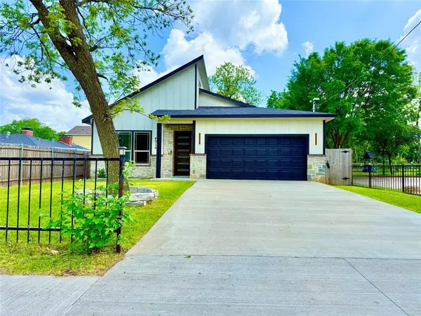 4316 Penrod Avenue, Cockrell Hill, TX 75211