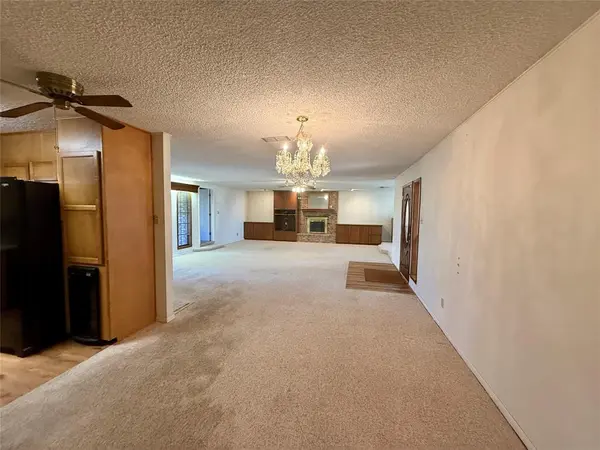 1401 W Hill Lane, Coleman, TX 76834